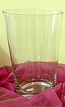 881988100 Glass Vase Depth: 20cm Height: 27cm